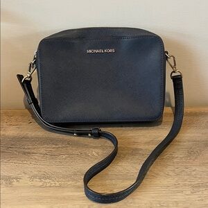 MICHAEL KORS Navy Blue Adjustable Crossbody Bag